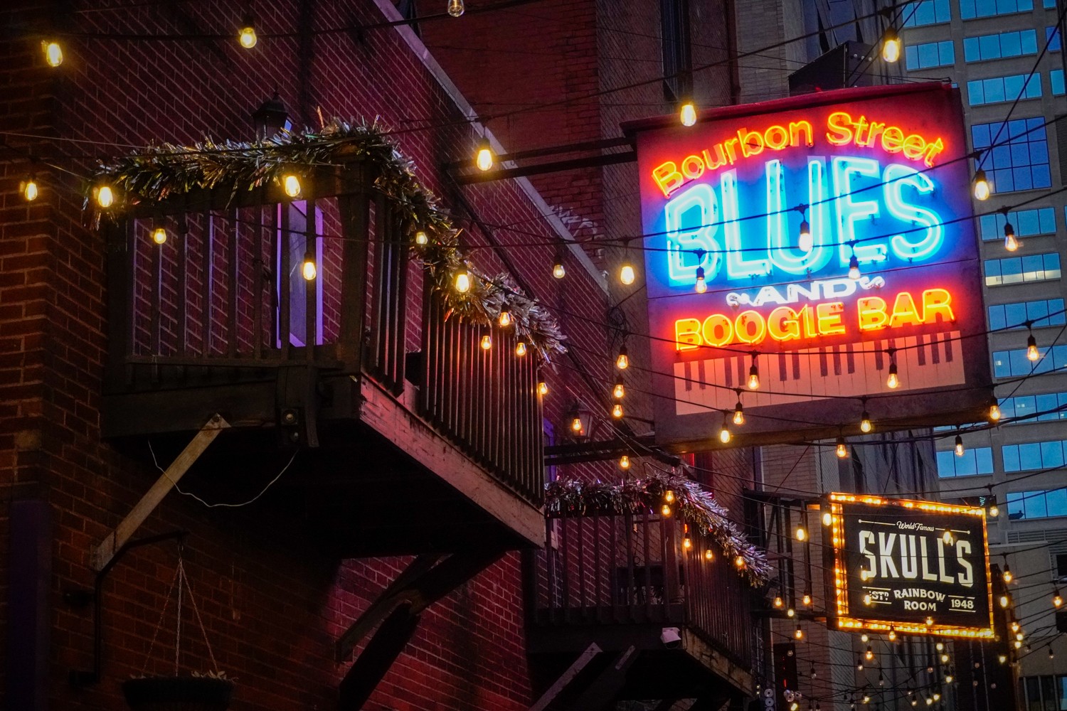 4 Legendary Blues Musicians You Didn’t Know Performed at Bourbon Street Blues & Boogie Bar